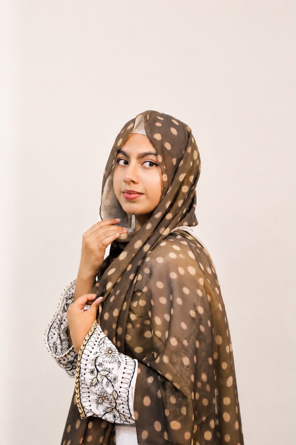 Luxe Fawn Spot Chiffon Hijab – Mocha